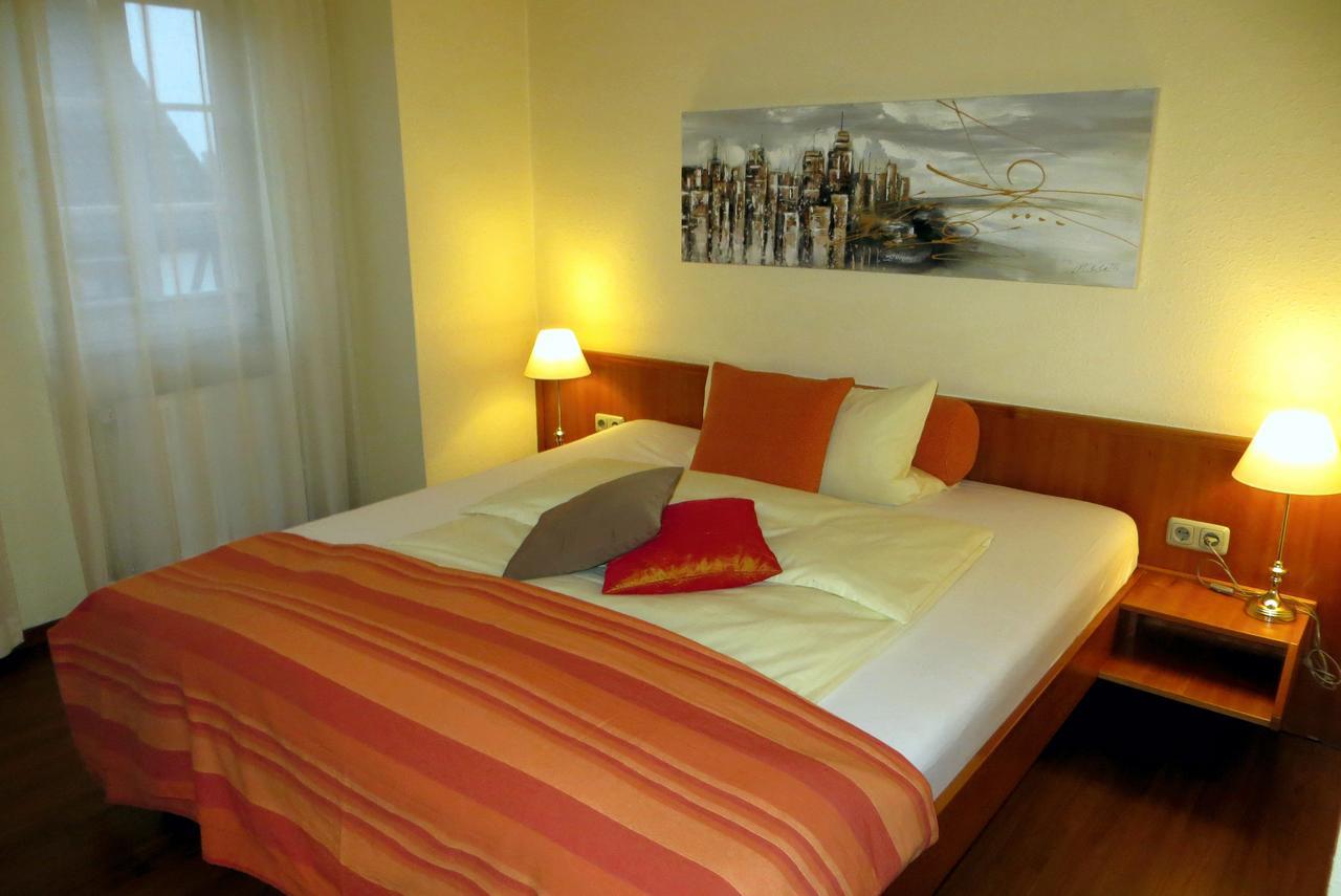 Burghotel Muenzenberg エクステリア 写真